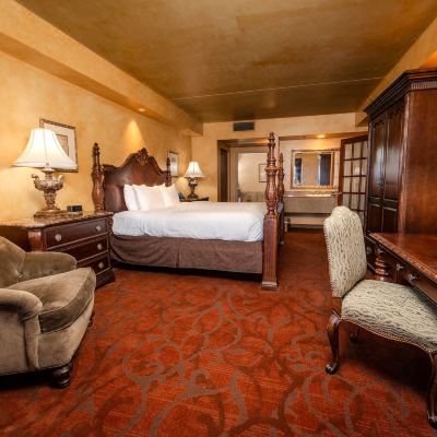 Vice Presidential Suite Chateau on The Lake Resort Spa and Convention Center Promo Code