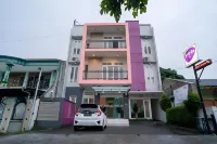 Sans Hotel Fiffa Premiere Malang Hotels in Sumbersari