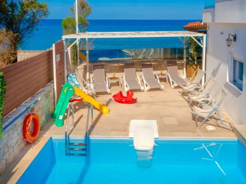 Thalassa Beachfront Villa with private pool -  Casas de vacaciones