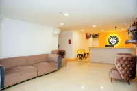 GLOBAL INN AND SUITES - 2-Star