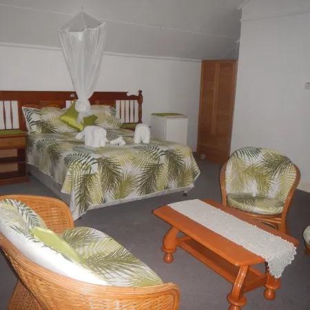 Le Chevalier Bay Guesthouse