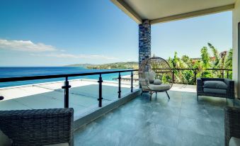 Luxury Oceanfront Villa Fully Staffed