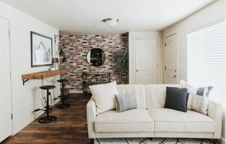 Cozy Downtown Provo Suite near Front Runner, LDS City Center Temple, Conf Center Отели в г. Прово