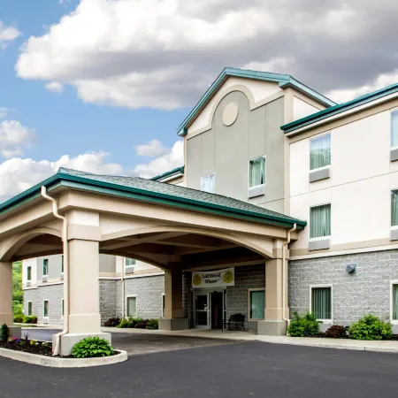 Quality Inn & Suites Fishkill South Near I-84