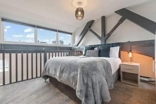 Cosy Mezzanine Apartment Leeds City Centre
