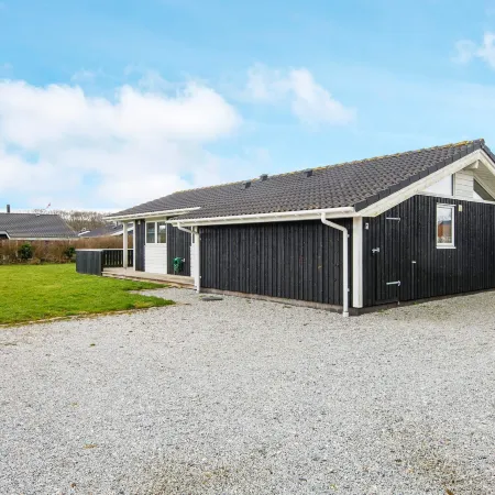 6 person holiday home in Juelsminde-By Traum