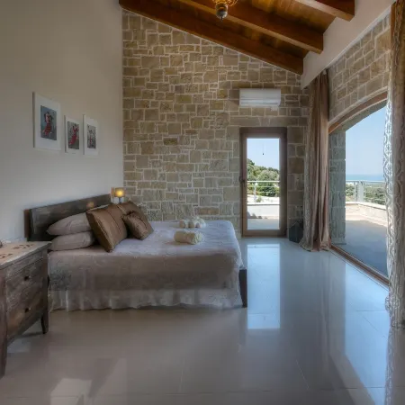 Elegant Rural Villa with Pool Retreat
