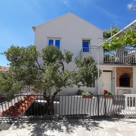 Apartments Knego - One Bedroom Apartment with Balcony and Sea View