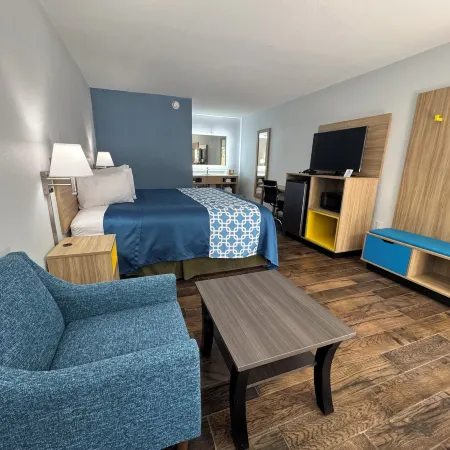 Travelodge by Wyndham Gainesville