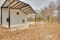 Serene Yantis Getaway - 1 Mi to Lake Fork!