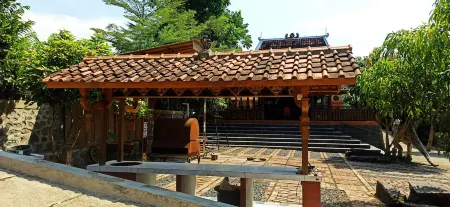 Kangen Oemah Kayoe Отели в г. Mandirancan