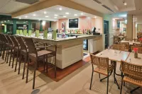 Holiday Inn & Suites VIRGINIA BEACH - NORTH BEACH by IHG - Baarit