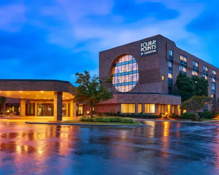 Four Points by Sheraton Milwaukee North Shore Hotels in Brown Deer
