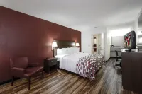 Red Roof Inn Edgewood - parcheggio