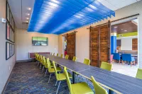 Holiday Inn Express & Suites Reedsville - State Coll Area Hotel a Beale Township