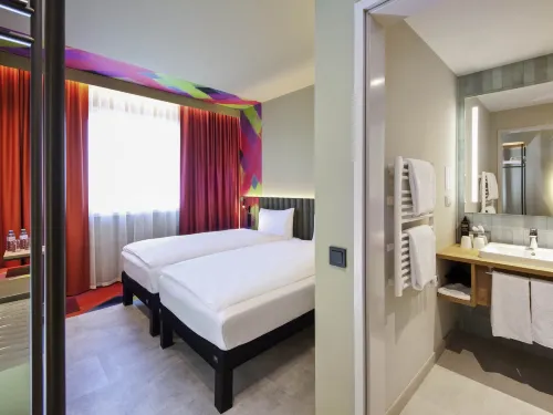 Ibis Styles Parndorf Neusiedler See - bars