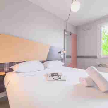 阿訥西克朗熱夫裏耶greet酒店 Rooms