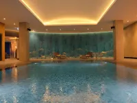 Novotel Bishkek City Center - 5 Sao
