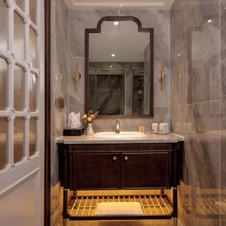 HERITAGE HAM LONG HOTEL & SPA Отели рядом с достопримечательностью «Центральный Цирк»
