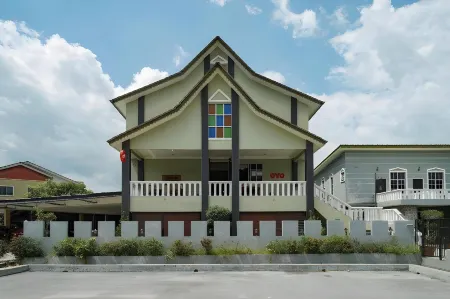 M S Hotel, Tengku Kelana KTM Klang