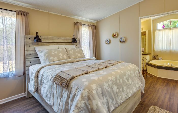 Secluded Rural Home in Normangee!