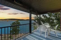 Enjoy Lakeside Fun Lakeview at Table Rock!