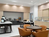 Hilton Garden Inn Austin Central Hotels near Congregation Beth Israel