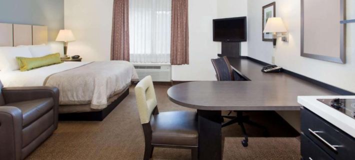 Candlewood Suites WICHITA - AIRPORT by IHG Hotels in Sedgwick County