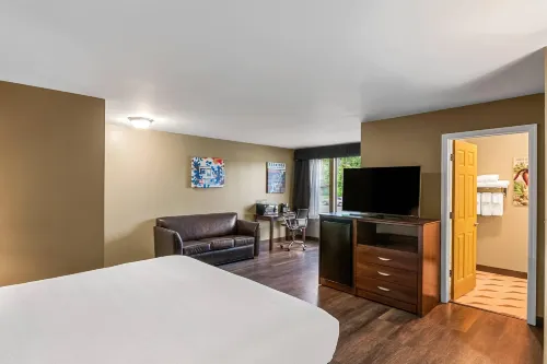 The Hotel Saratoga, Ascend Hotel Collection Hotels in Milton