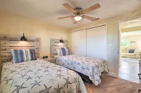 Riverfront Home w/ Putting Green & Boat Dock! - Homestays