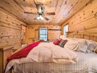 Hot Tub: 'Little Bear's Pond' Broken Bow Cabin Hotels in Broken Bow