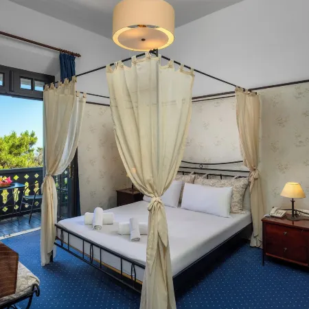 Elafos Hotel