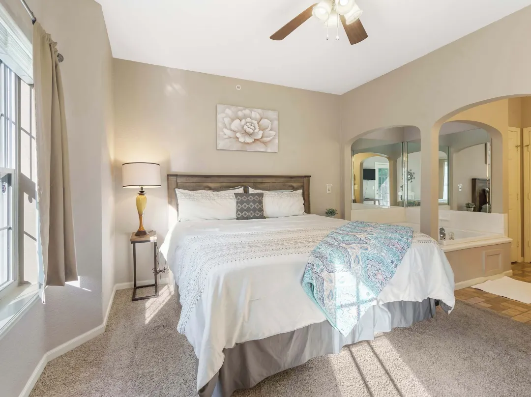 Holiday Ridge Escape - Holiday Hills Branson - Golf Resort - Outdoor Pools - Missouri