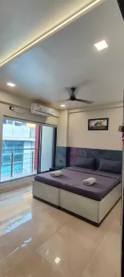 Vijay Vihaar lodging and boarding Hotels in Kurli