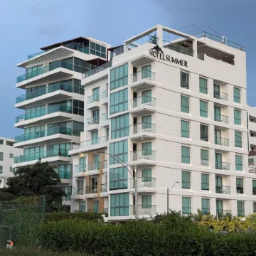 Hotel Summer Frente Al Mar Hotels near Crespo