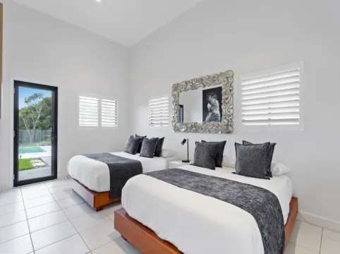 Beachfront 3-Bed with Private Pool & Fireplace