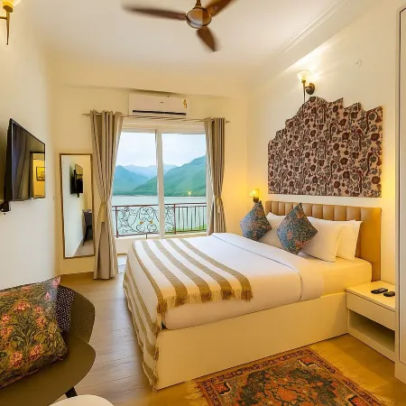 The Neeraj Ganga Rajmahal Wellness with Ganga View