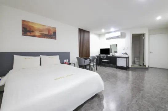 샤인모텔 추암해수욕장 주변 호텔