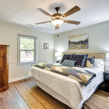 Charming Condo on Sky Valley Golf Course!
