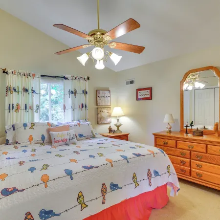 40-Acre Ararat Escape on-Site Trails and Mtn Views! Hotels in Patrick County