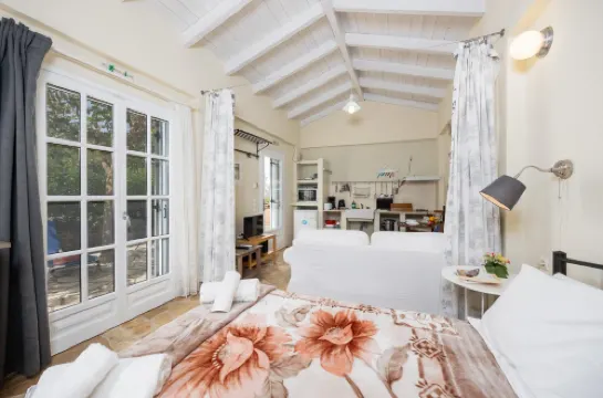 Agathi Cottage