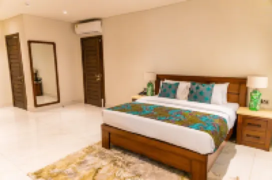 BON Hotel Five Seasons Palm Resort