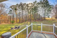 River, Trails & Wine! Extended Escape Near Mt Airy - 3 estrellas