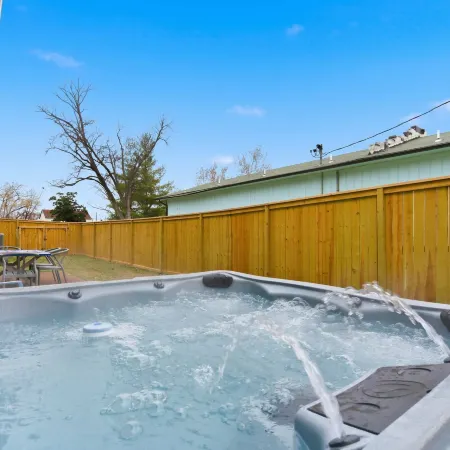 Branson Downtown Beauty - 4 Bdr Home Sleeps 15