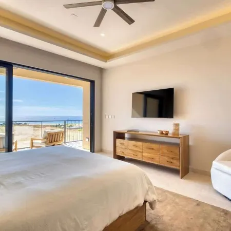 Elegant Oceanview 4Br Penthouse in Quivira with Golf Cart