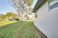 Walk to Shops, Dining & Casino: Dania Beach Home - Condos