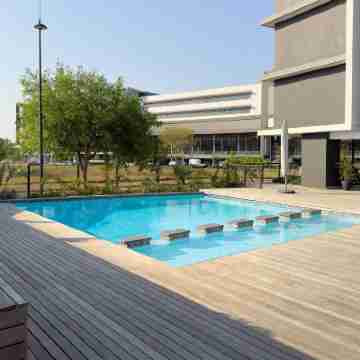 The Millennial 425 Fitness & Recreational Facilities