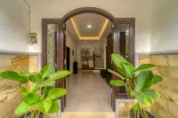 Shini Guest House