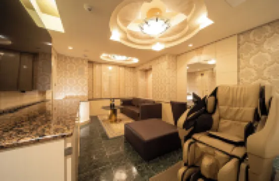 Lucky Sun Hotels in Nishinomiya