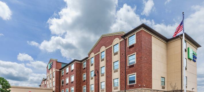 Holiday Inn Express & Suites TULSA S BROKEN ARROW HWY 51 by IHG Hotels in Tulsa County